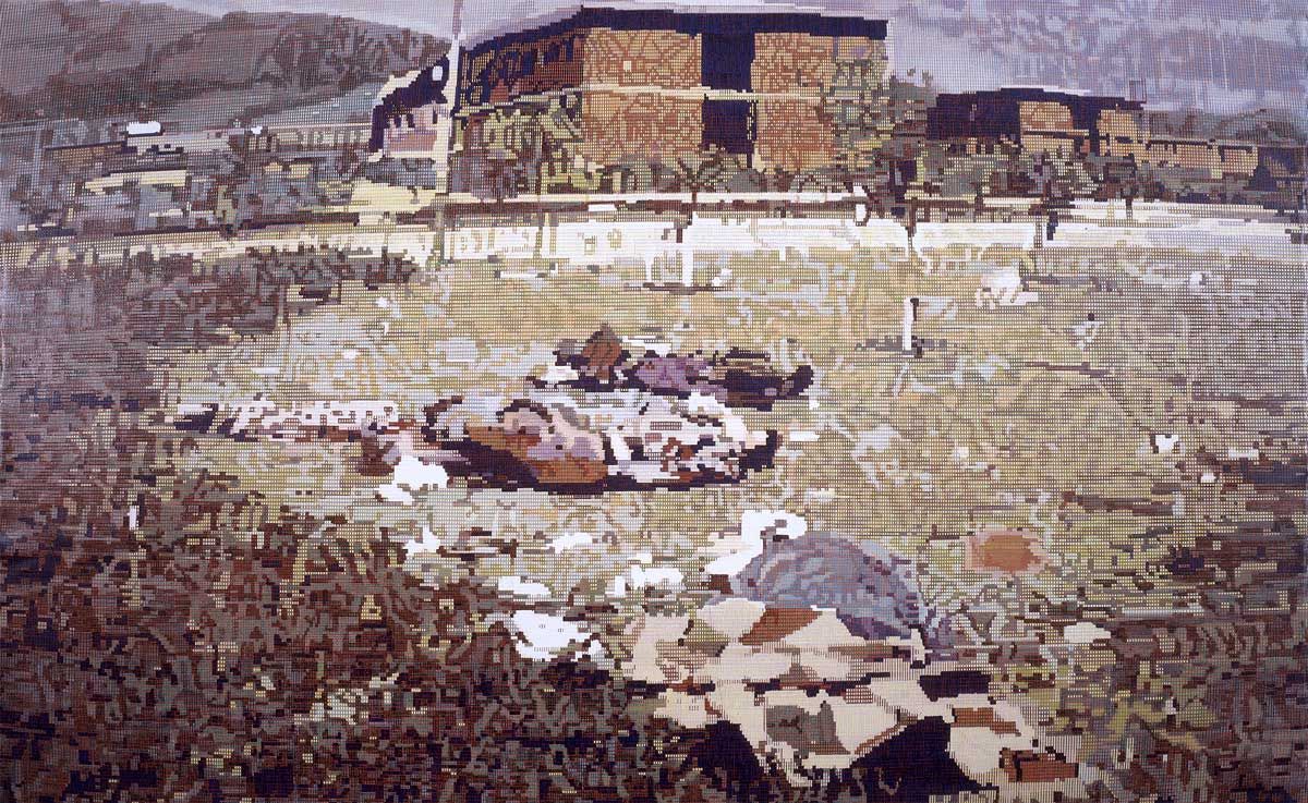<em>Cadáveres de presos muertos en los bombardeos de  la OTAN contra la cárcel de Istok</em> (Cadáveres de presos mortos nos  bombardeos da OTAN contra o cárcere de Istok, 2010)