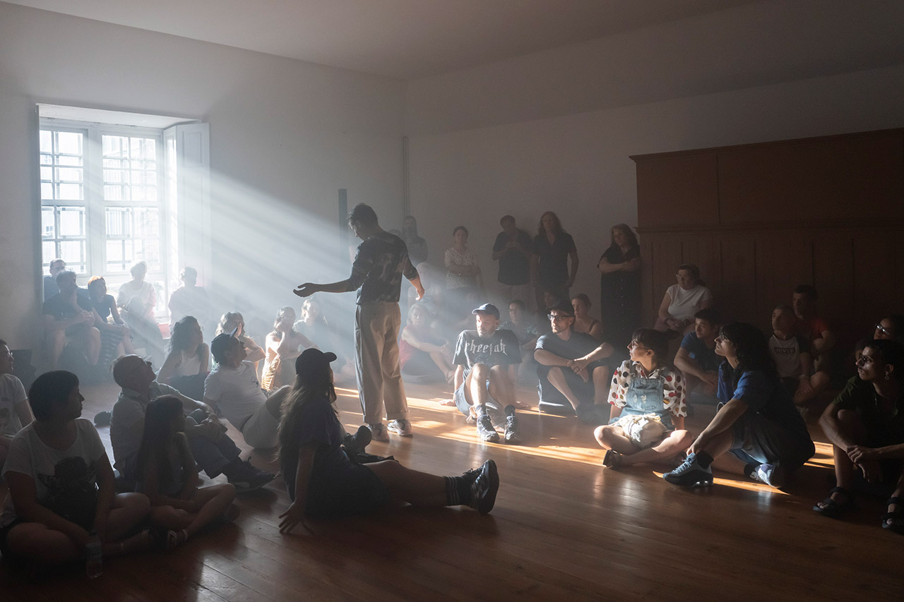 A primeira Bienal de Artes Vivas de Pontevedra pecha a súa edición inaugural con máis de 2.500 asistentes